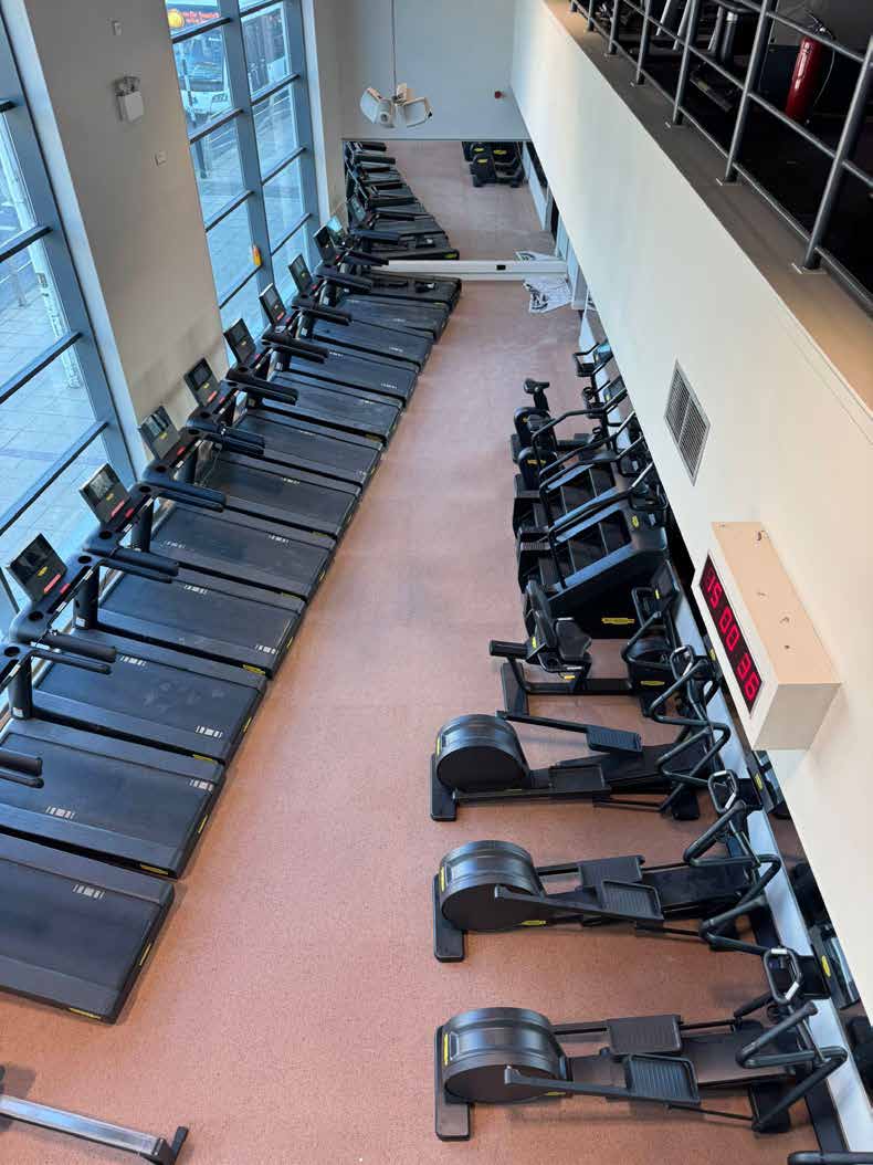 Manufacturer installation photo for Pavigym Extreme